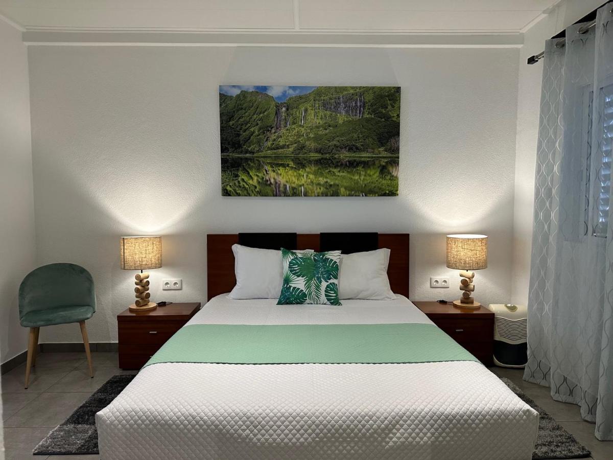 Paradise Apartments I Санта-Круш-даш-Флориш Экстерьер фото